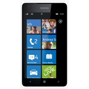 Nokia Lumia 900 Smartphone (10,92 cm (4.3 Zoll) Touchscreen, 8 Megapixel Kamera, Windows Phone Mango OS) weiß