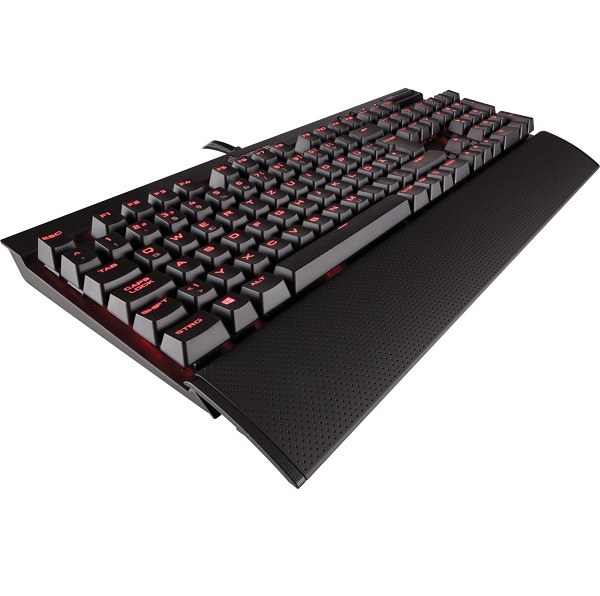 Bild zu Gaming Tastatur Corsair K70 Lux für 99€ (Vergleich: 127,50€)
