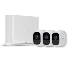 Bild zu Arlo Pro 2 kabelloses HD Kamera-Sicherheitssystem mit 3 Kameras für 399€ (VG: 589,76€)