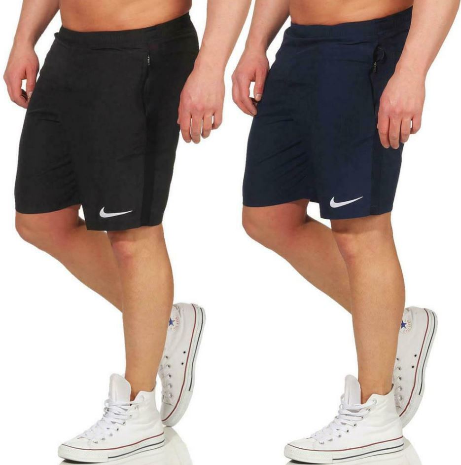 Bild zu Nike Flex Men’s Woven Training Shorts in Schwarz oder Dunkelblau (Gr.: S – XXL) für 21,95€ (VG: 26,60€)