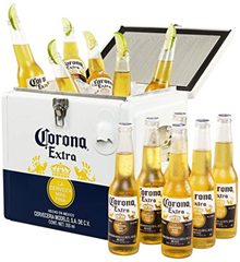 Bild zu Corona Extra Coolbox mit 12 Flaschen Corona Extra (12 x 0.355 l) für 39,99€ (VG: 63,99€)