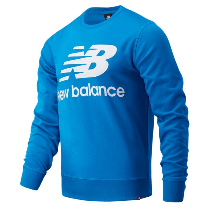 Bild zu New Balance „Stacked Logo Crew“ Herren Sweatshirts in 3 Farben für je 29,95€ (VG: 35,37€ bis 44,90€)
