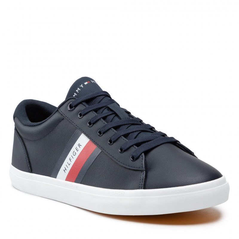Bild zu eschuhe.de: Bis zu 60% Rabatt auf viele ausgewählte Produkte, so z.B.: Herren Sneaker Tommy Hilfiger Essential Leather Vulc Stripes FM0FM03722 für 49€ (Vergleich: 66,90€)