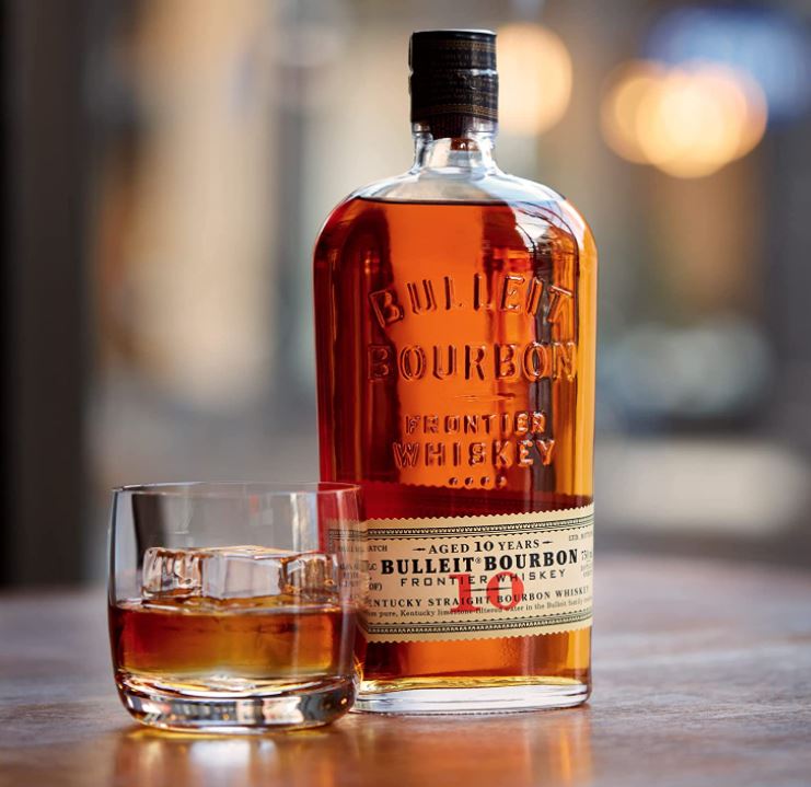 Bild zu Bulleit Bourbon Frontier Whiskey – 10 Jahre (1 x 0.7 l) für 25,54€ (VG: 32,11€)