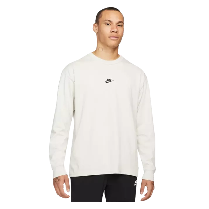 Bild zu Nike Langarmshirt Sportswear Premium Essentials für 21,99€ (Vergleich: 33,22€)