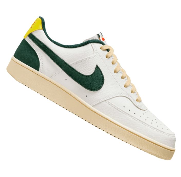 Bild zu Nike Sneaker Court Vision Low weiß/grün für 52,99€ (VG: 69,74€)